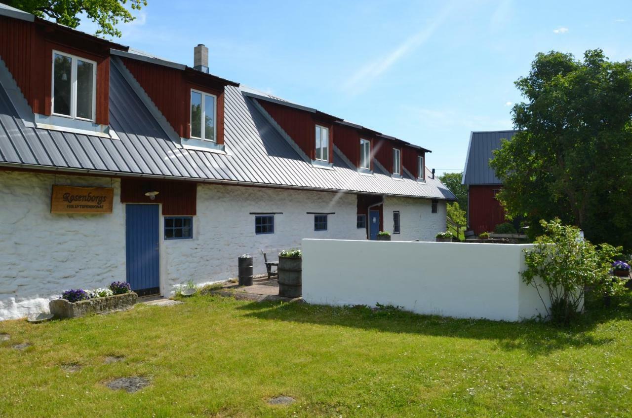 Rosenborgs Friluftspensionat Färjestaden Exterior foto