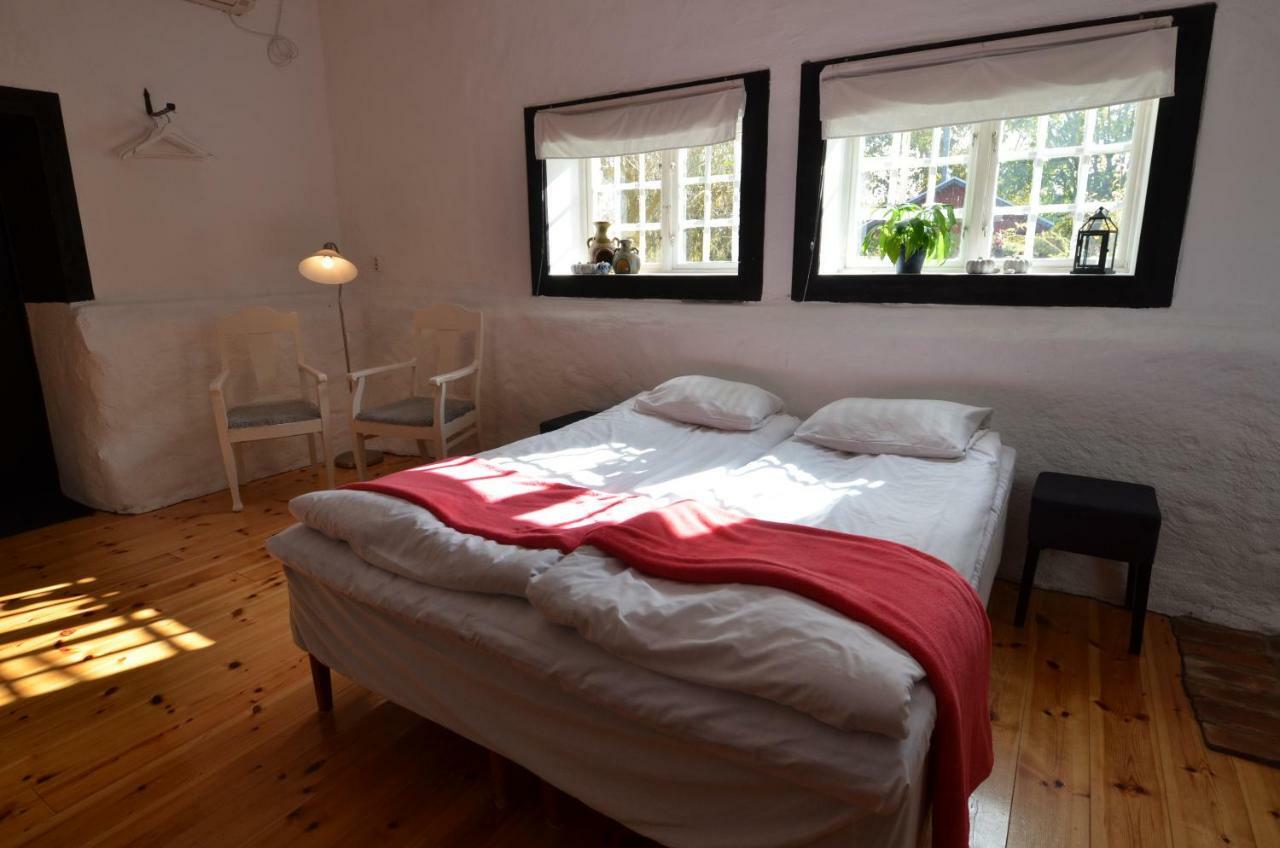 Rosenborgs Friluftspensionat Färjestaden Exterior foto
